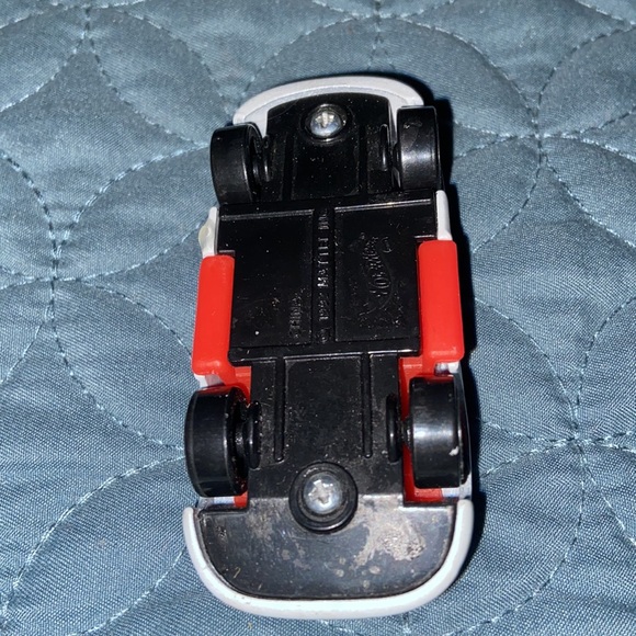 Bundle Of Tigger Items - Picture 5 of 7